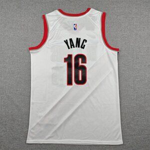 Men's Portland Trail Blazers Yang Hansen #16 White Jersey